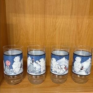 Set a 4 classic Coca-Cola bear only been displayed does not include S&H